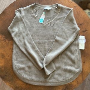 Cute and cozy sweater.